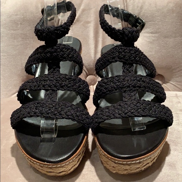 Stuart Weitzman Shoes - Stuart Weitzman Sandals